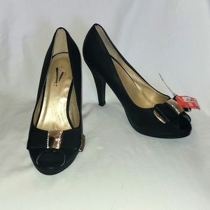 NWT Lady Godiva heels